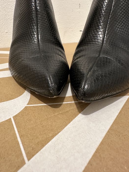 Botine cu toc Stradivarius