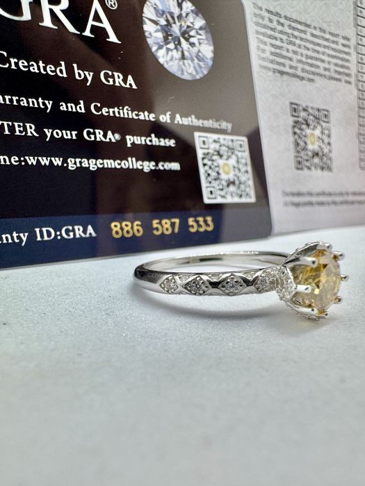 Сребърен пръстен с мойсанит (Диамант) 1 карат