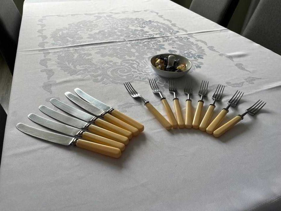 Антики стъкло,чаши,Прибори за хранене