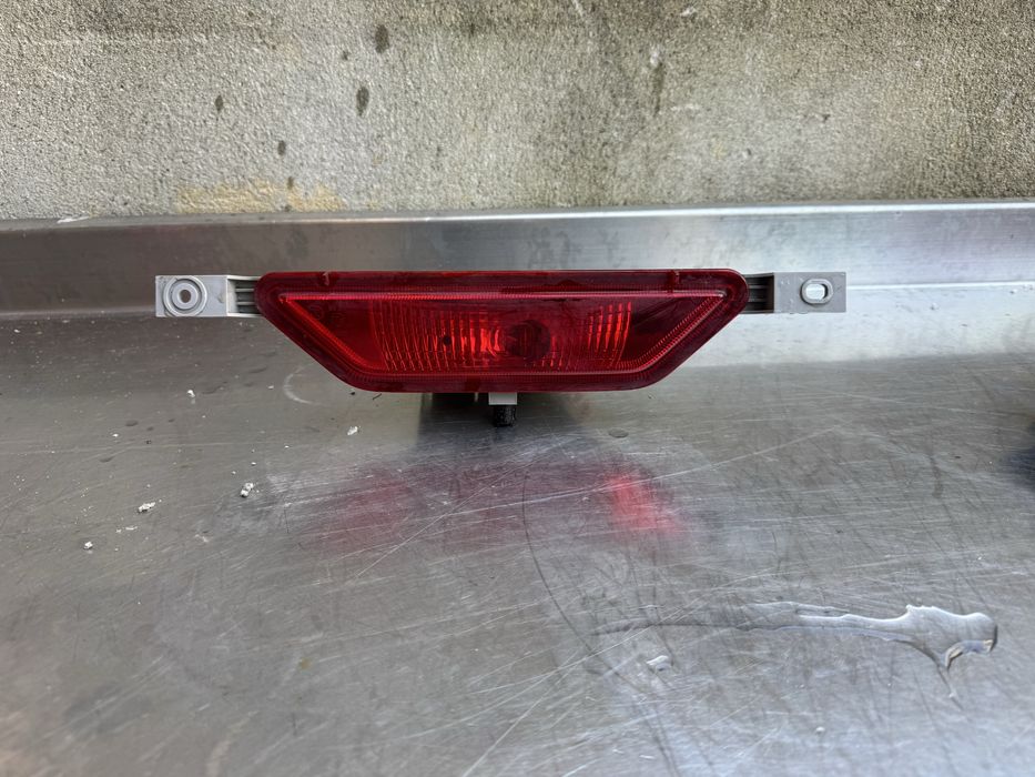 Lampa ceata bara spate Dacia Spring generatia 1 cod 265803356R