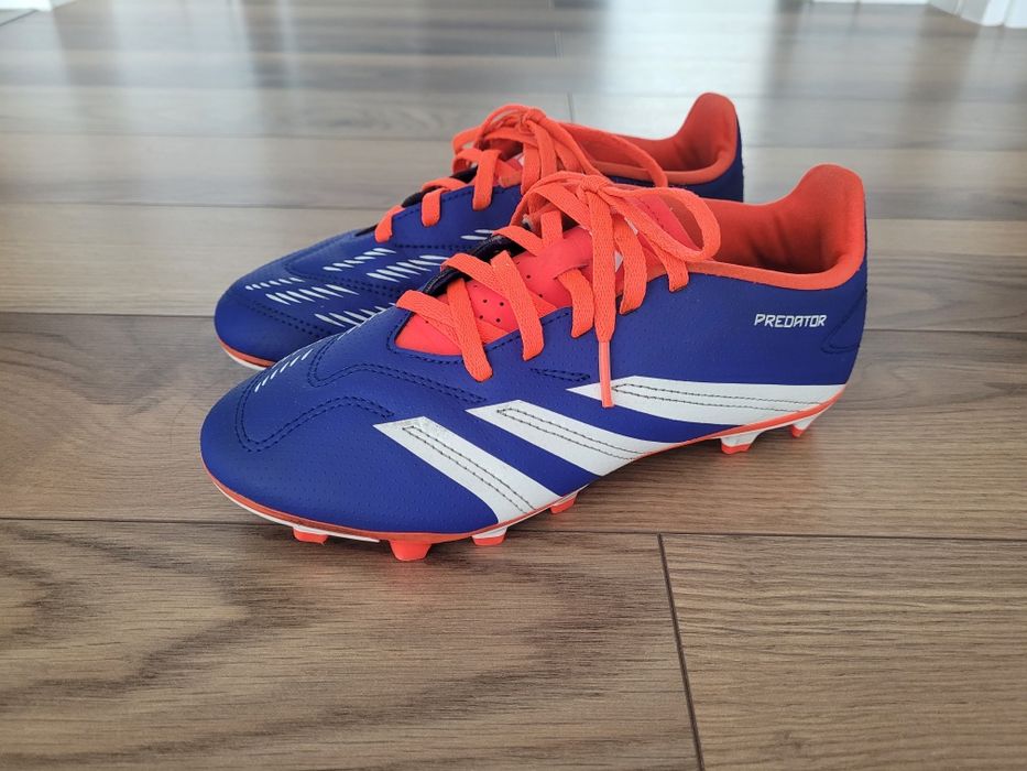 Ghete fotbal Adidas Predator FXG