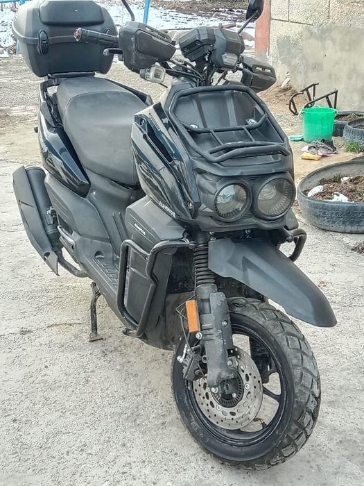Продам скутор Танк б/у 280000т.