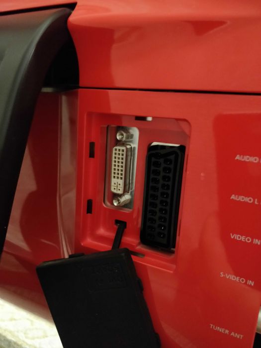 Монитор Acer Ferrari edition F19"