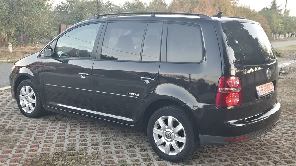 VOLKSWAGEN Touran 2009 — imagine 4