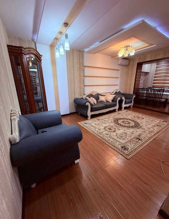 3-х комнатная квартира на Ойбеке рядом с рынком ID: 5363