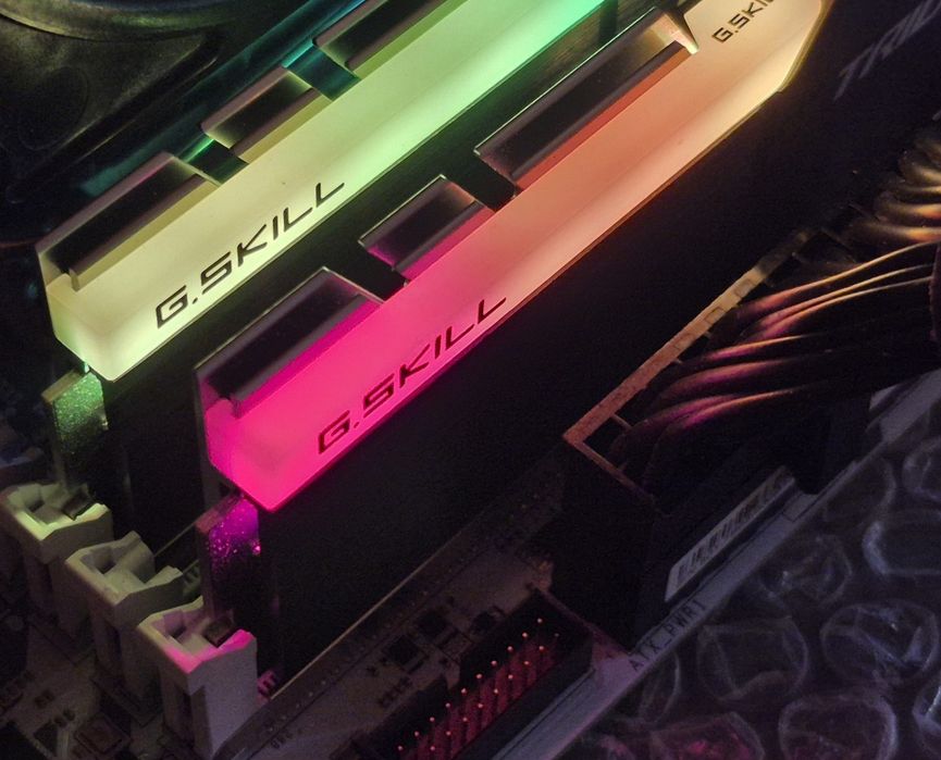32GB RAM DDR4 3000MHz G.Skill Trident Z RGB