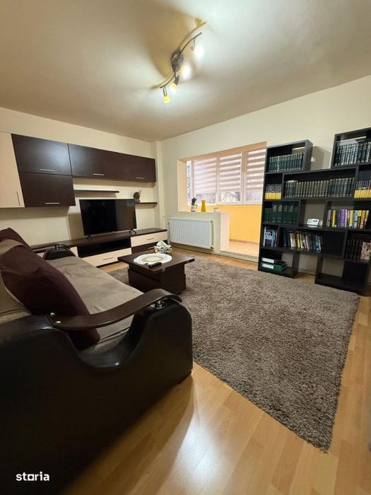 Apartament 3 camere, 75 mp, zona Cornitoiu — fotografia 1