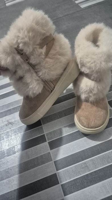 Ghete fetita marime 23-24