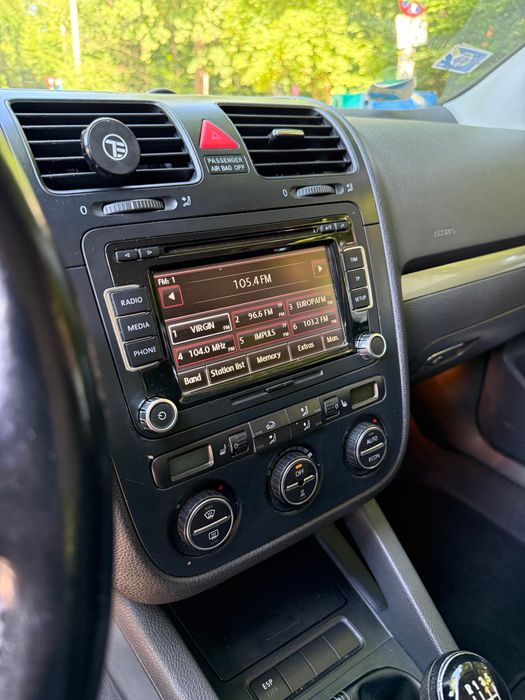VOLKSWAGEN Golf 2005 — imagine 5