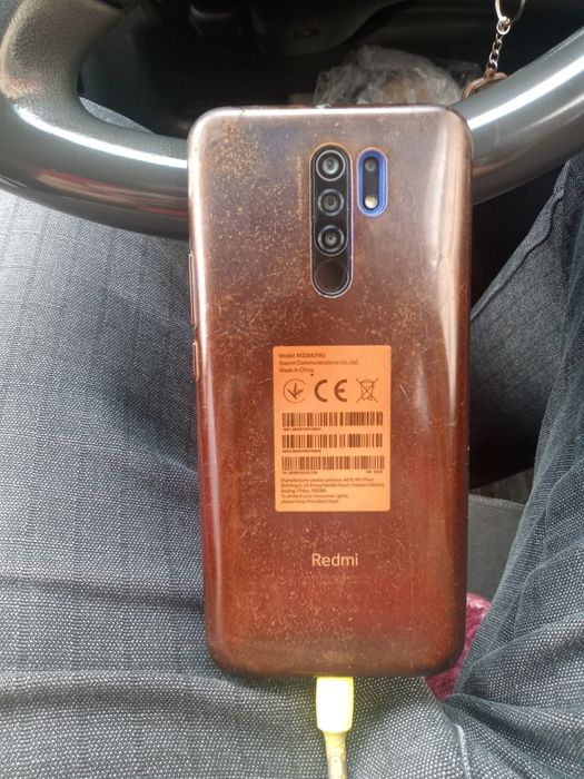 Redmi продам в нормальном состоянии без нареканий работает