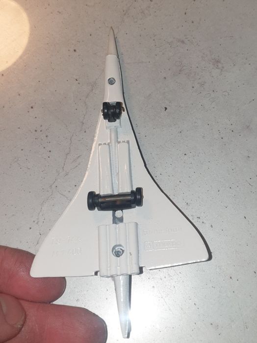 Колекционерски модел на Миг 27  и Ту 144 Мир Разград 1 :400