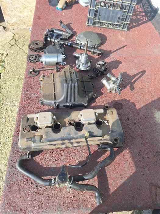 Honda cbr1000rr 04-07 година, ЧАСТИ