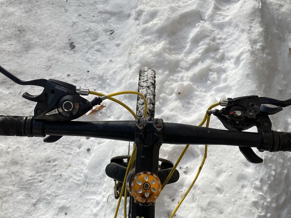 Продам велик в средним состаянем