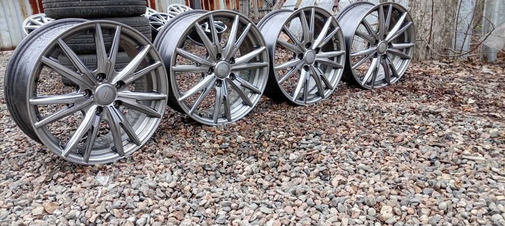 Продам комплект дисковые привозные на 17