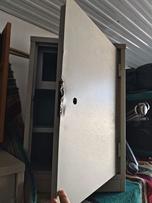 Шкаф архивный сейф