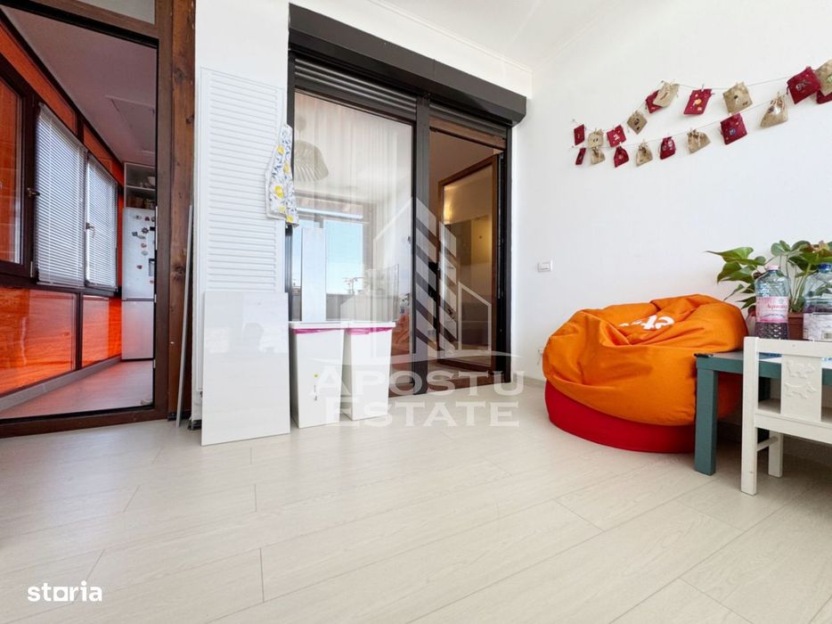 Apartament 4 camere de vanzare, 100mp utili + 2 balcoane -Giroc