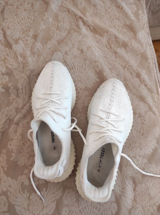 Adidas Yeezy 44.5