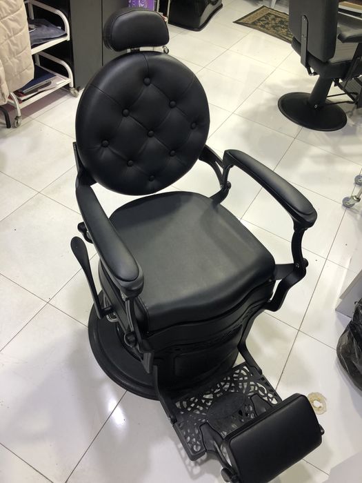 Продам кресло для салона красоты