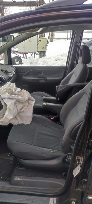 Dezmembrez volkswagen sharan 2.0 BRT cutie manuala 6t JBN culoare LB4V