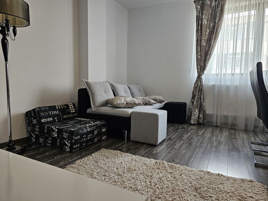 Pitesti-Crinului, garsoniera confort 1