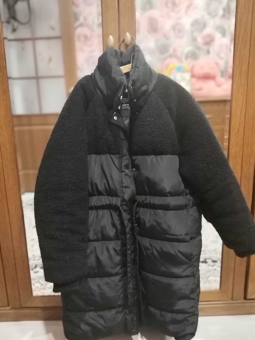 Продам зимние куртки