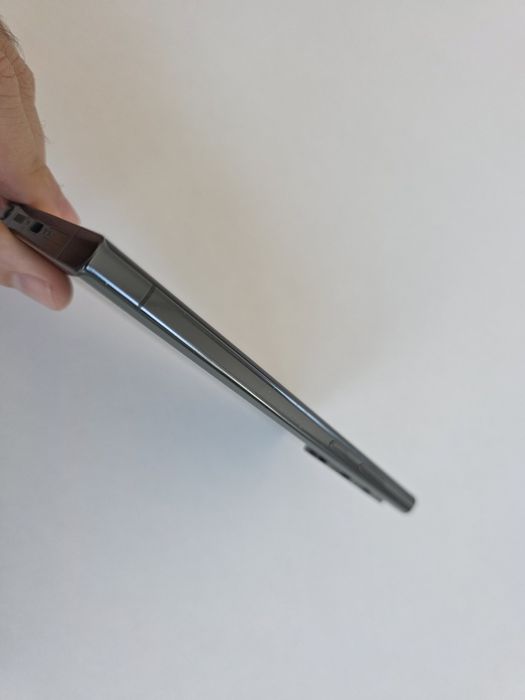 Samsung s23 Ultra - с 2 кейса