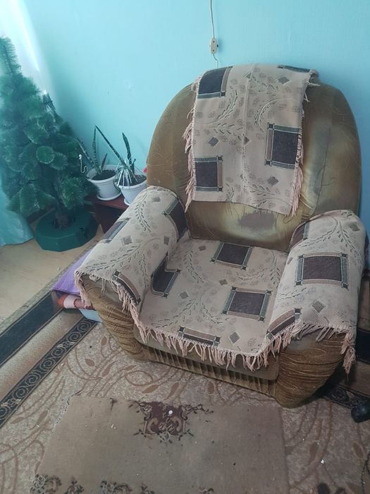 Два кресла и диван БЕСПЛАТНО самовывоз