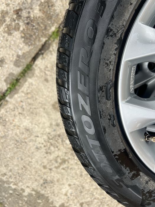 Vând Jante cu cauciucuri Mazda 3