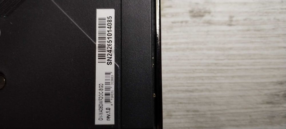 Placa video GIGABYTE rtx 4060 SIGILATA PE SURUB