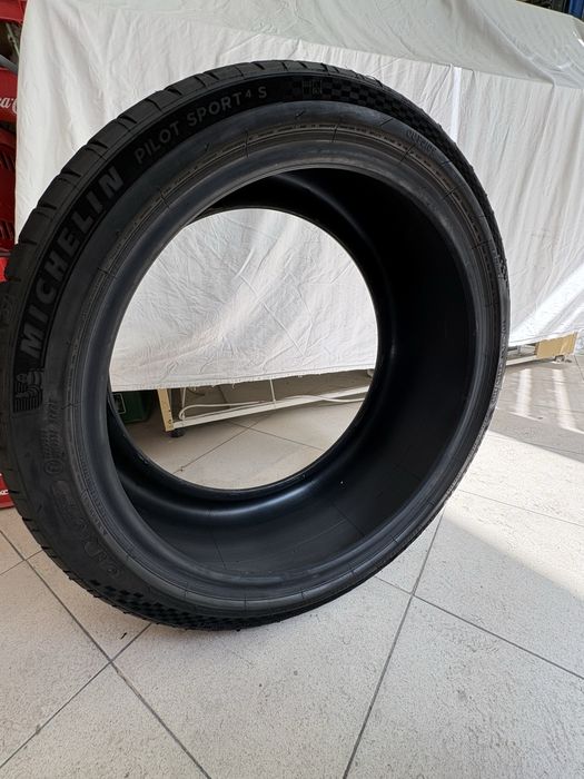245 35 19 Michelin Pilot sport 4s