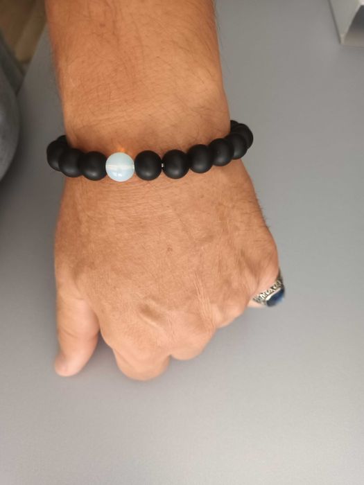 Гривна вулканичен камък и лунен камък