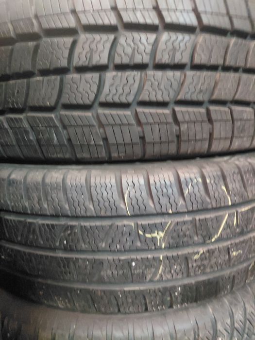 225/65/16C"pirelli, vredestein2бр.гуми