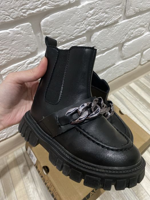 Ботинка для девочки, осень -весна