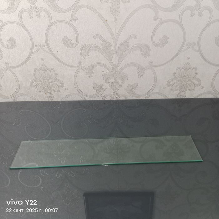 Полка стеклянная для зеркал