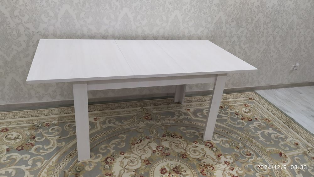 Продам стол обеденный (раздвижной).