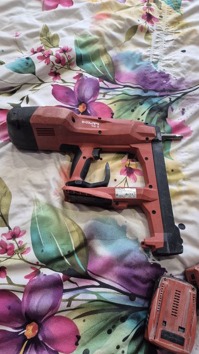 ХИЛТИ BX3  в перфектно техническо състояние