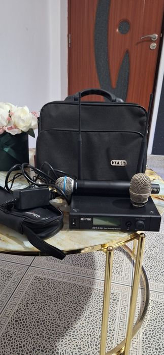 Microfon Mi Pro ACT-500H cu capsulă beta 58 a made in japan