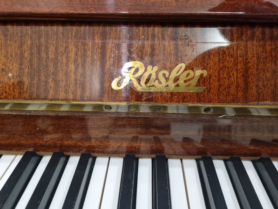 Пианино "Rosler"