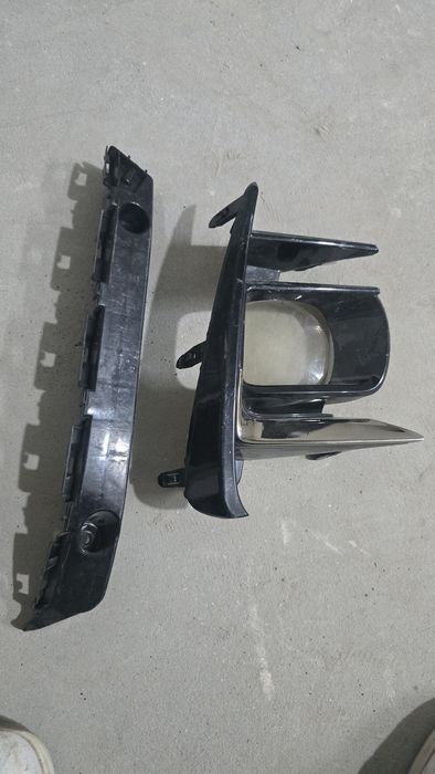 ПРОДАМ  запчаст на тойота Сиенна