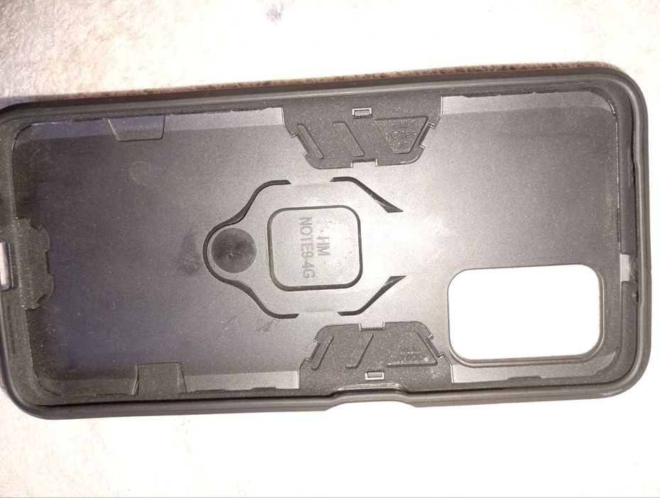 Продам чехол не дорого