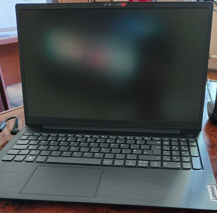 Янги ноутбук Lenovo. Бир хафта ишлатилган.