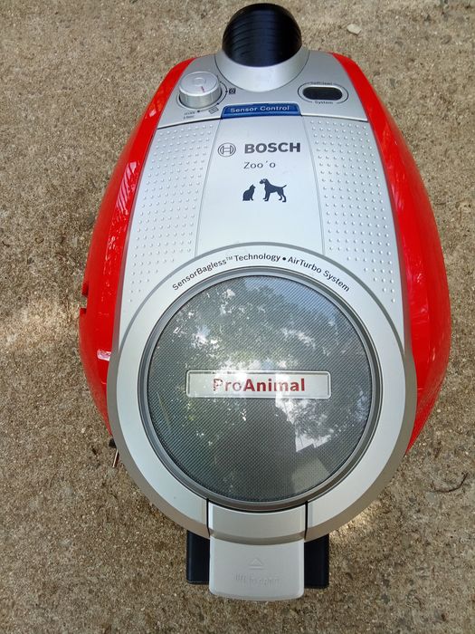 Прахосмукачка BOSCH, използвана работ