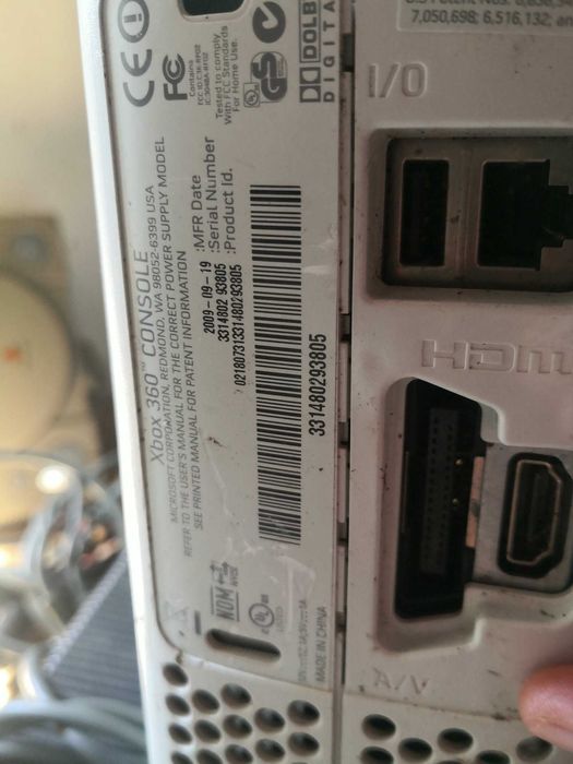 Конзола xbox 360 за части или ремонт