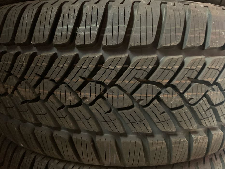 Seturi 215 45 17 de iarnă noi