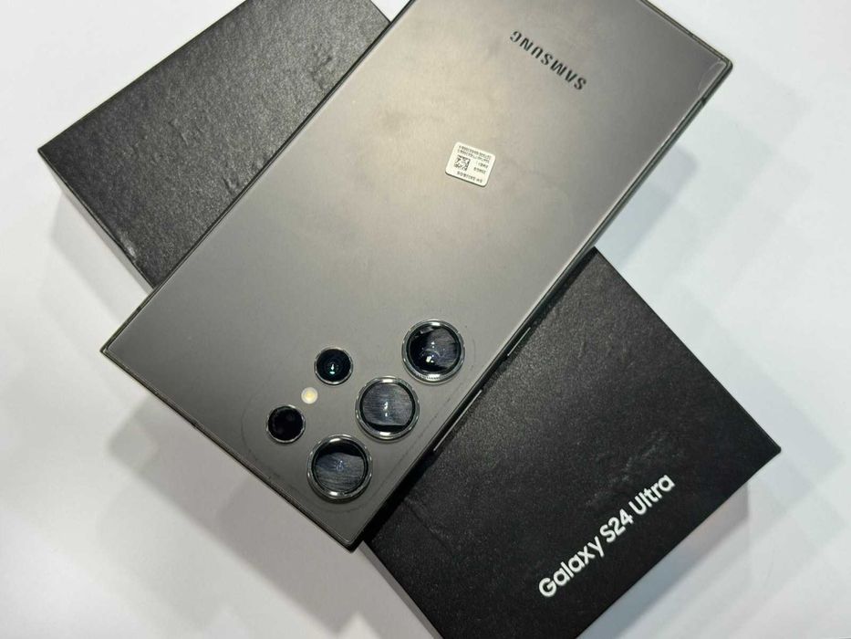 Samsung Galaxy S24 Ultra 5G 256GB 12GB RAM Dual