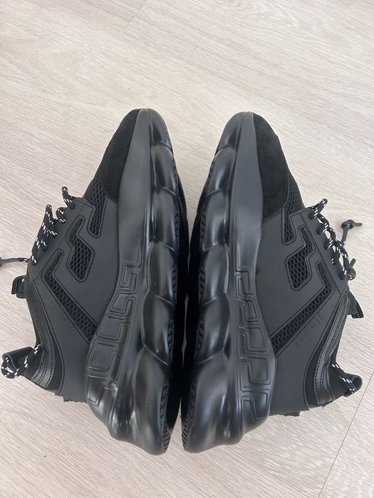 versace chain reaction