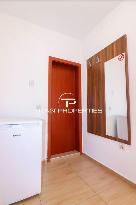 Дава се под наем Едностаен апартамент в к.к. Св.Св. Константин и Елена - 35 кв.м за 400 € - Снимка #2