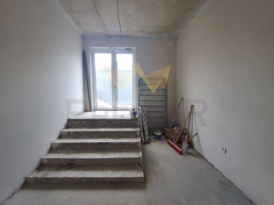 Склад в Варна-Кайсиева градина площ 80 цена 400