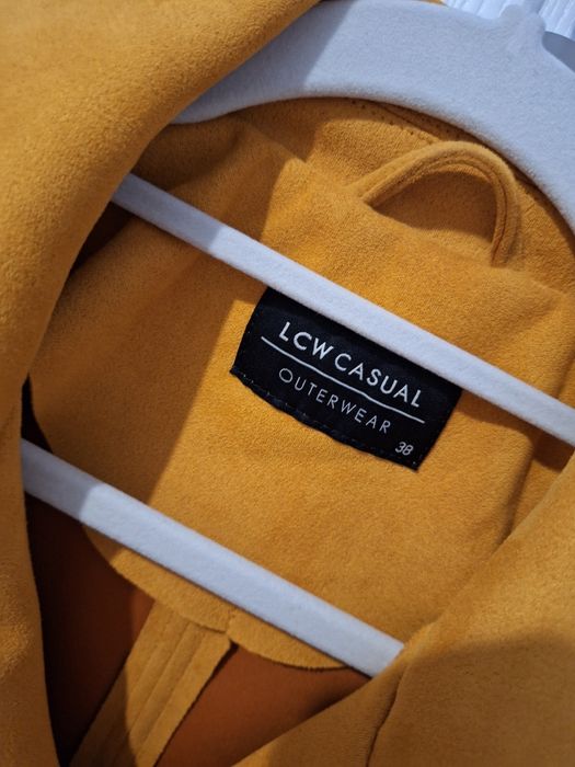 Велурено яке-цвят каки