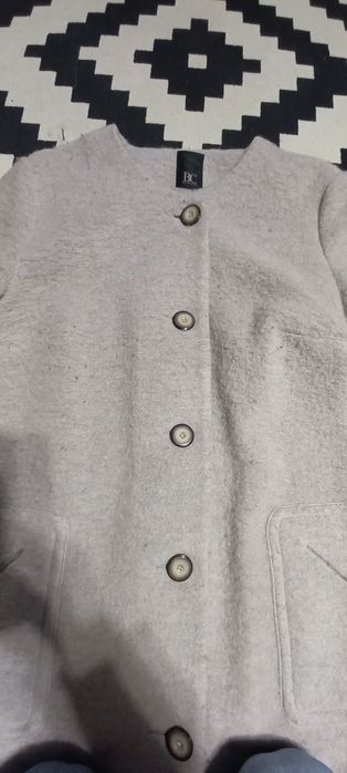 Дямско палто с копчета 44размер